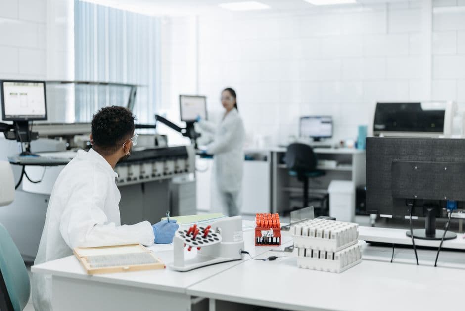 Fundador usa Claude para analisar dados médicos e vencer câncer raro