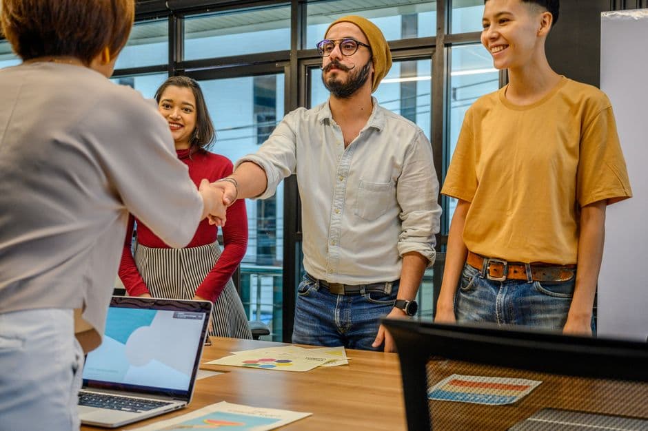 HP e OpenAI anunciam parceria estratégica para transformação empresarial com IA