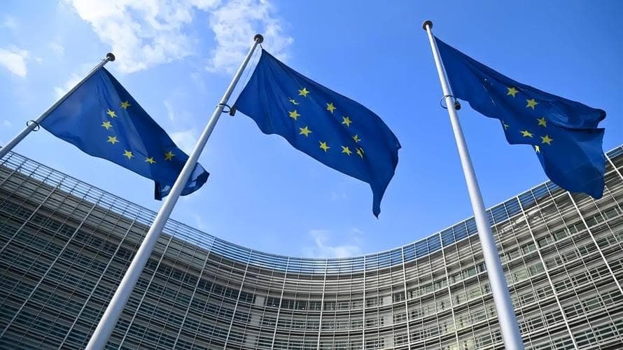 Europa exige transparência: conteúdo de IA deve ter rótulo de identificação