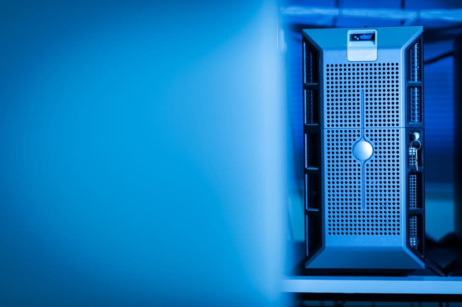 Microsoft reduz custos de IA em até 89% com modelos próprios contra OpenAI