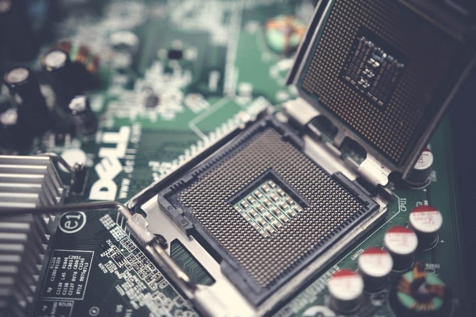 Anthropic entra na corrida por chips de IA: o que muda para o mercado